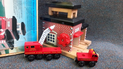 Thomas the tank engine - thomas,