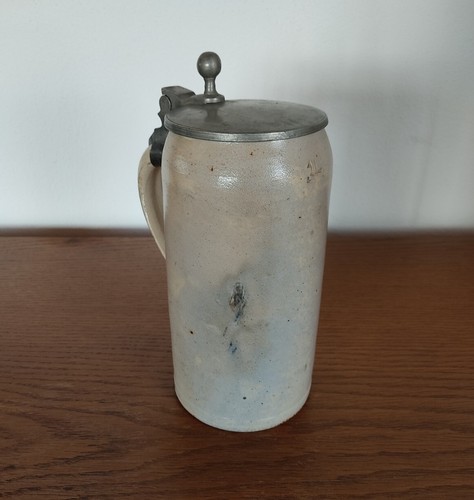 Antiker bier krug - bier, zinndeckel