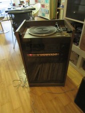 Vintage alter Musikschrank, Radio, Kassette mit Plattenspieler