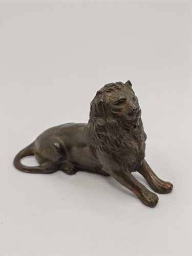 Antike skulptur des löwen - antike,