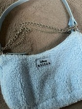 Primark blaue Felltasche