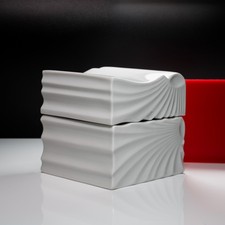 Meissen Porzellan Deckeldose mit abstraktem Strahlen-Relief von Ludwig Zepner