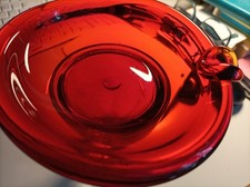 Aschenbecher aus Glas rot - wunderschön ...