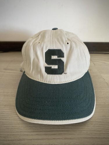 Vintage university square - vintage,
