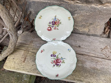 2 alte Kuchenteller mit