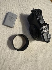 Nikon COOLPIX P7000 / 10.1 MP / Digitalkamera / Kamera / Schwarz