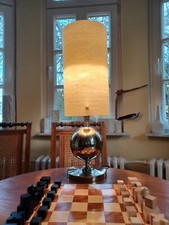 Dame & Co sehr seltene Tischlampe 60er Fiberglasschirm, Chromkugel Top Zustand 