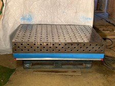 HARDOX Schweißtisch mit Hubbühne der Fa.Siegmund