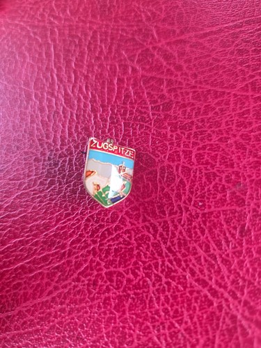 Alte anstecknadel - ,