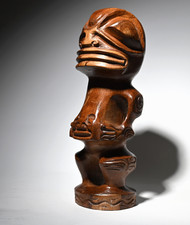 expressive große Statue -