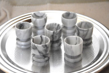 7 Eierbecher aus Marmor, 4,8