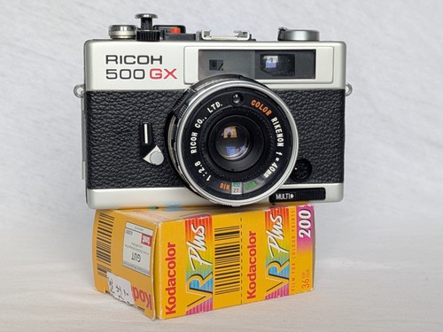 Analoger fotoapparat ricoh - fotoapparat,