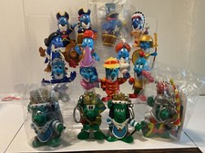 Dolfi Delphin Yuppi Kaktus Novotel Werbefigur Promo Figur Auswahl Biegefigur