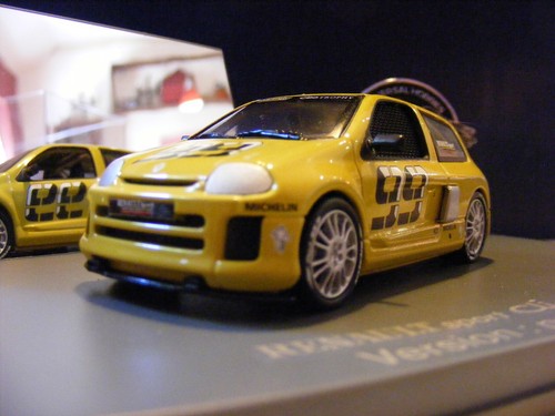 Eagle models renault - 1:43, uh