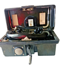 Feldtelefon Feldfernsprecher DDR NVA FF63 M Bakelit ohne Gurt funktionert TOP