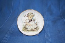 Hummel Wandteller "Maiglöckchen" – Reutter Porzellan