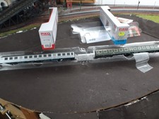 piko Silberling 57654, Mitteleinstiegswagen 59681 mit Beleuchtung undFiguren, DC