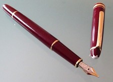 MONTBLANC MEISTERSTÜCK PATRONEN-FÜLLER BORDEAUX, Feder M Nr. 144 CLASSIQUE, EDEL