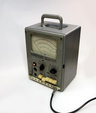 Rohde & Schwarz URU Röhrenvoltmeter Messgerät tube measuring instrument E90CC