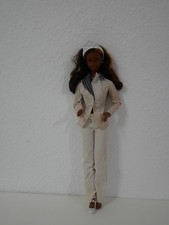 Vintage Supersize Barbie Christie mit original Outfit, Medallion Diadem - 45 cm