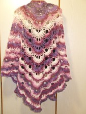 Schultertuch , Dreieckstuch, "Misty Batik" , Handarbeit