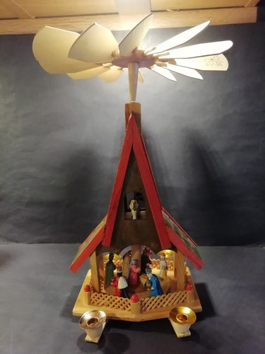 Weihnachtspyramide häuschen - weihnachtspyramide,
