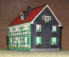 H0 Schiefer-verkleidetes