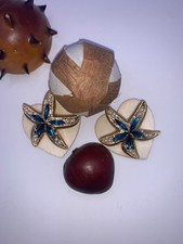 Handgemachte Seestern Ohrringe Gold Blau mit Kristallen und Perlen Unikat