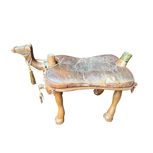 Alter geschnitzter kamelhocker - alter,