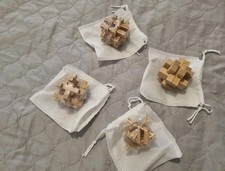 *Neuwertig * 4 Knobel