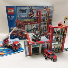 LEGO CITY: Große Feuerwehrstation (60004)