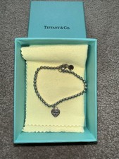 Kugelarmband mit rotem