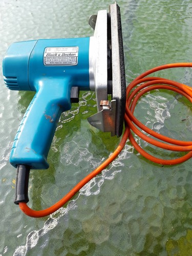 Vibrationsschleifer