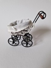 Puppenhaus Puppenstube 1:12 * Kinderwagen nostalgisch