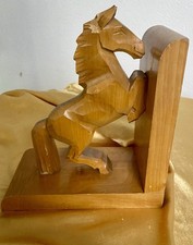 Dekorative Buchstütze