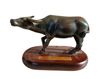 GSK Wasserbüffel Statue 50