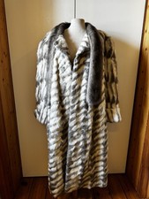 Echt Pelz Mantel Größe M von