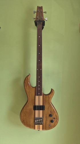 Aria pro 600 bass - aria, ii