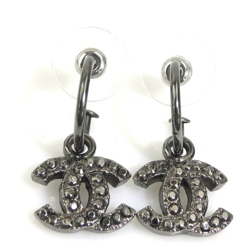 Echte chanel logo pierce - chanel, cc
