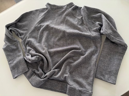 Jaqueline yong pulli - de,