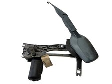 Mercedes W124 / T-Model / Scheibenwischermotor Wischermotor Vorne 0390241410