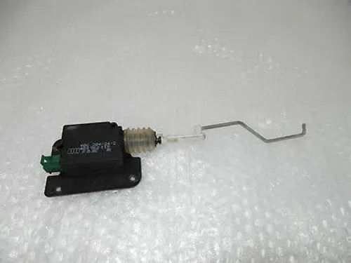 Audi stellmotor - 8l,