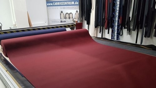 Verdeckstoff dunkelrot