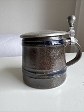 Bierkrug mit Zinndeckel