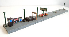 Kibri - Bahnsteige Bänke Figuren Treppe - H0 - Gebäude Häuser Haus  ---- BOL 971