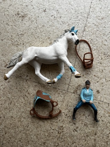 Schleich reiterin und pferd - reiterin,