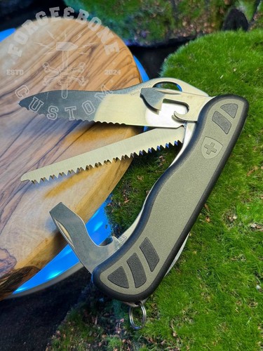 Victorinox soldier - victorinox,