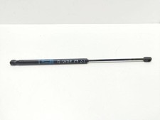 Dacia Sandero tailgate gas