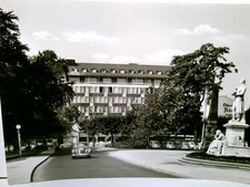Wiesbaden am Taunus und Rhein. Schiller - Denkmal und Hotel Blum. Reihe : Schöne