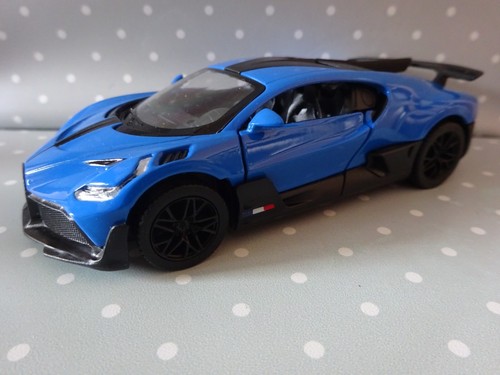 Bugatti divo blau - divo,